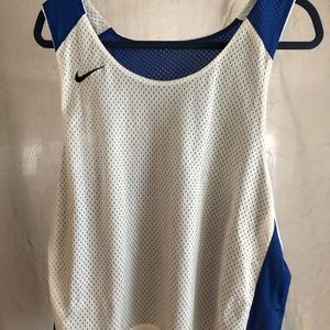 Reversible Nike sports pinnie